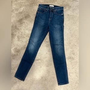 Madewell jeans skinny size 26. Excellent condition.